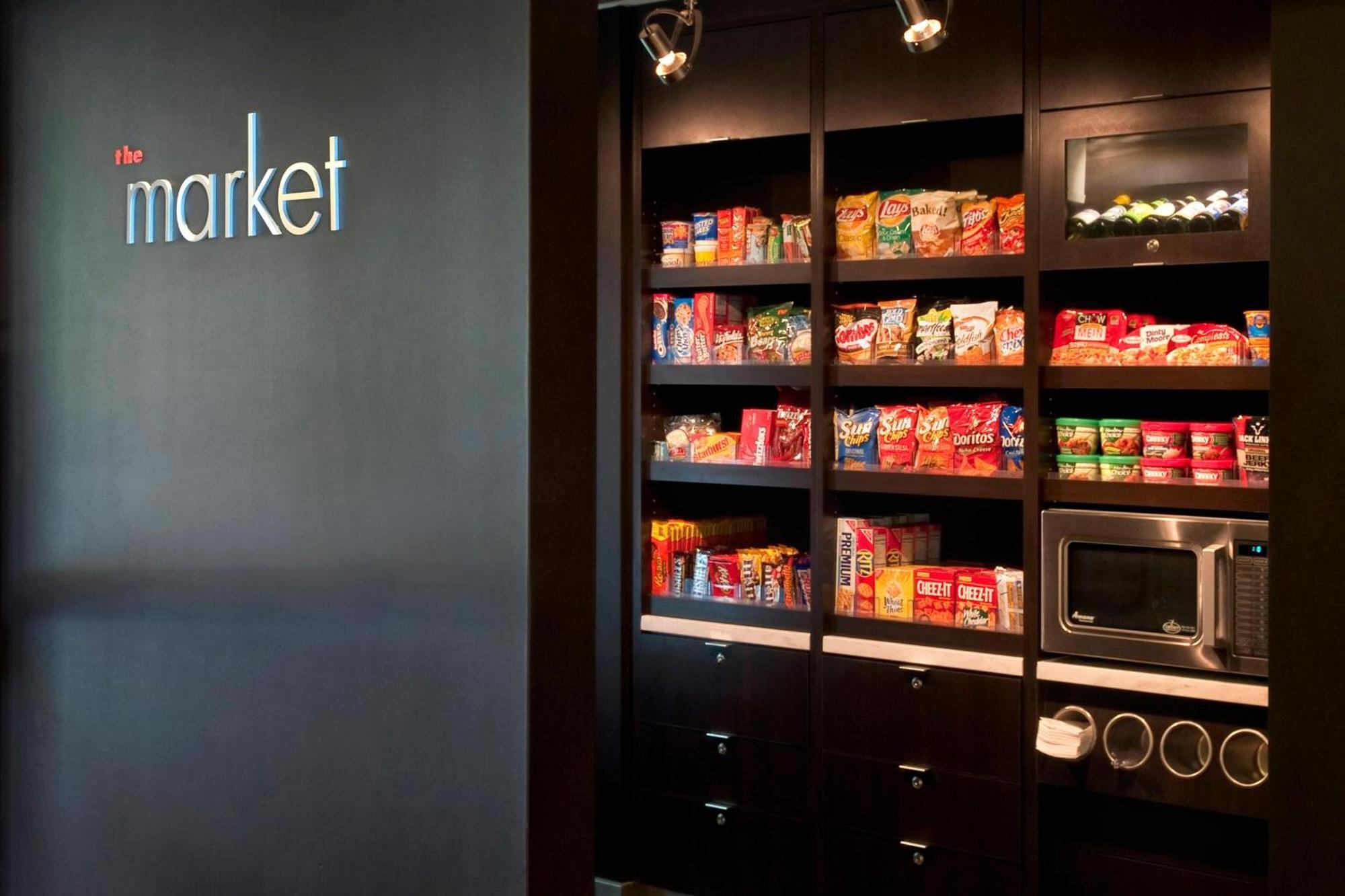 Courtyard By Marriott Boston Norwood/Canton Экстерьер фото
