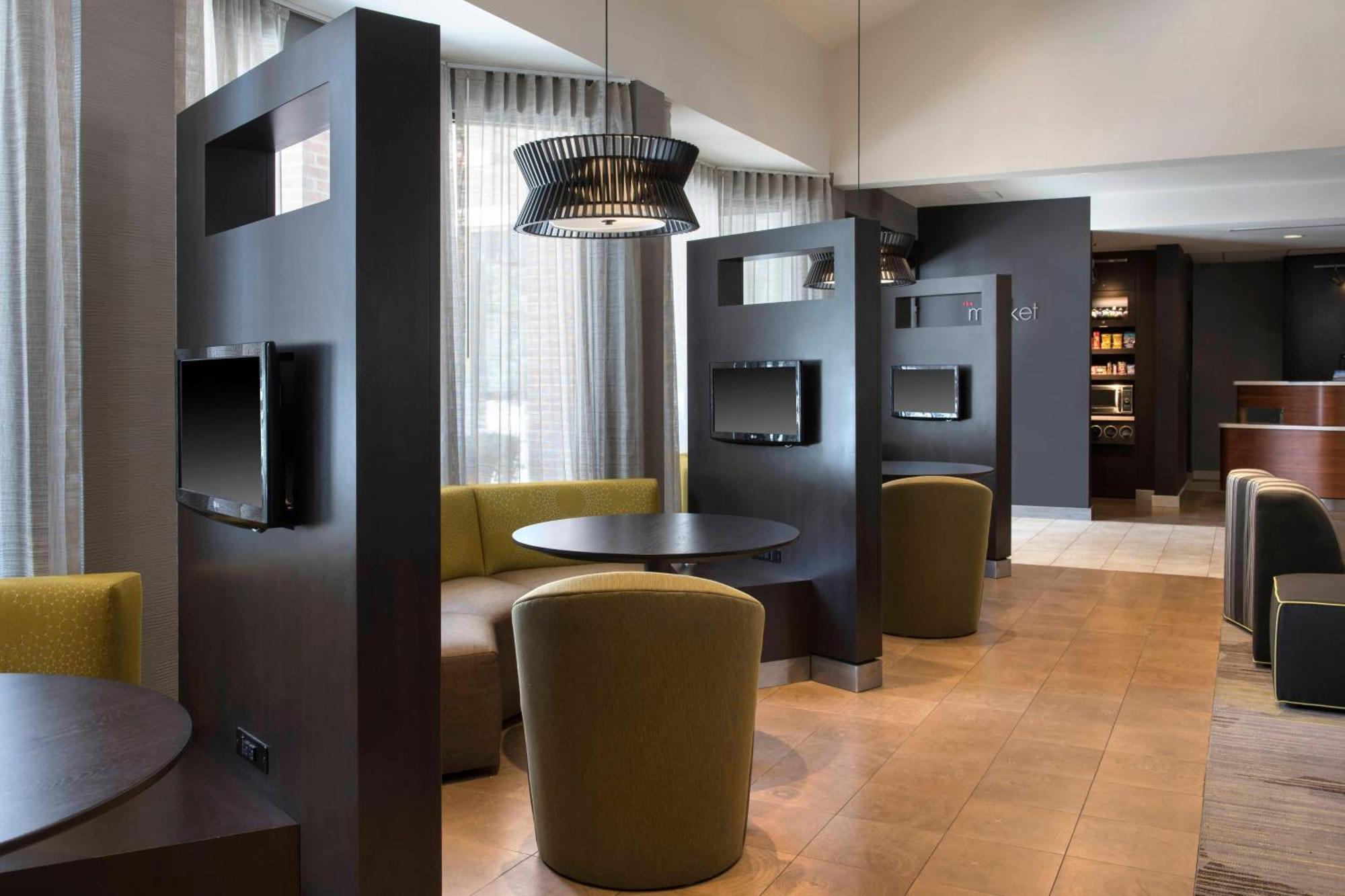 Courtyard By Marriott Boston Norwood/Canton Экстерьер фото