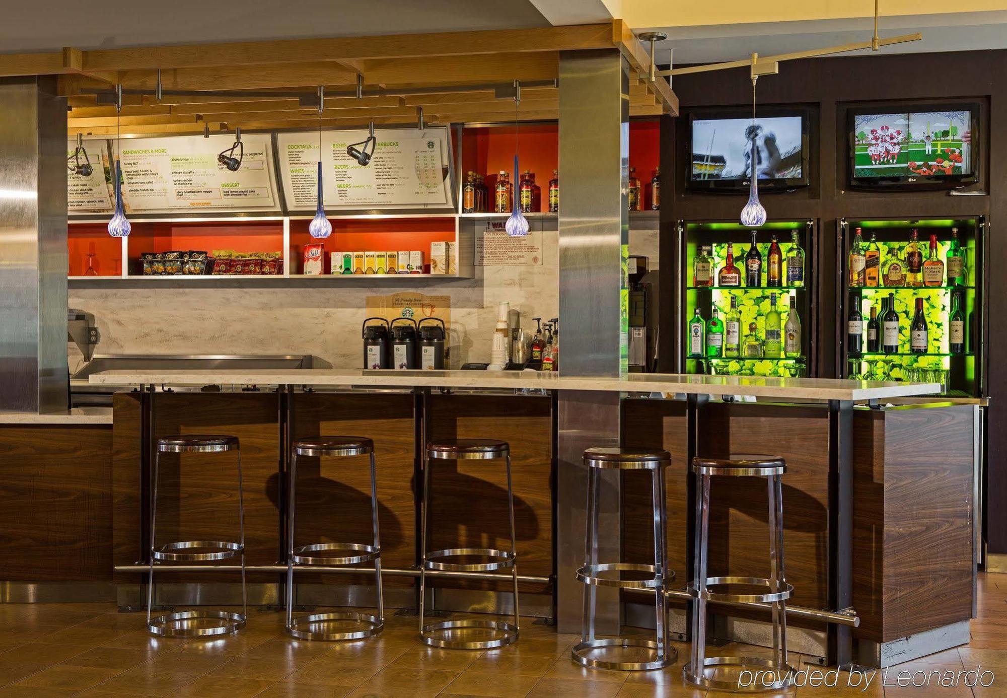 Courtyard By Marriott Boston Norwood/Canton Экстерьер фото
